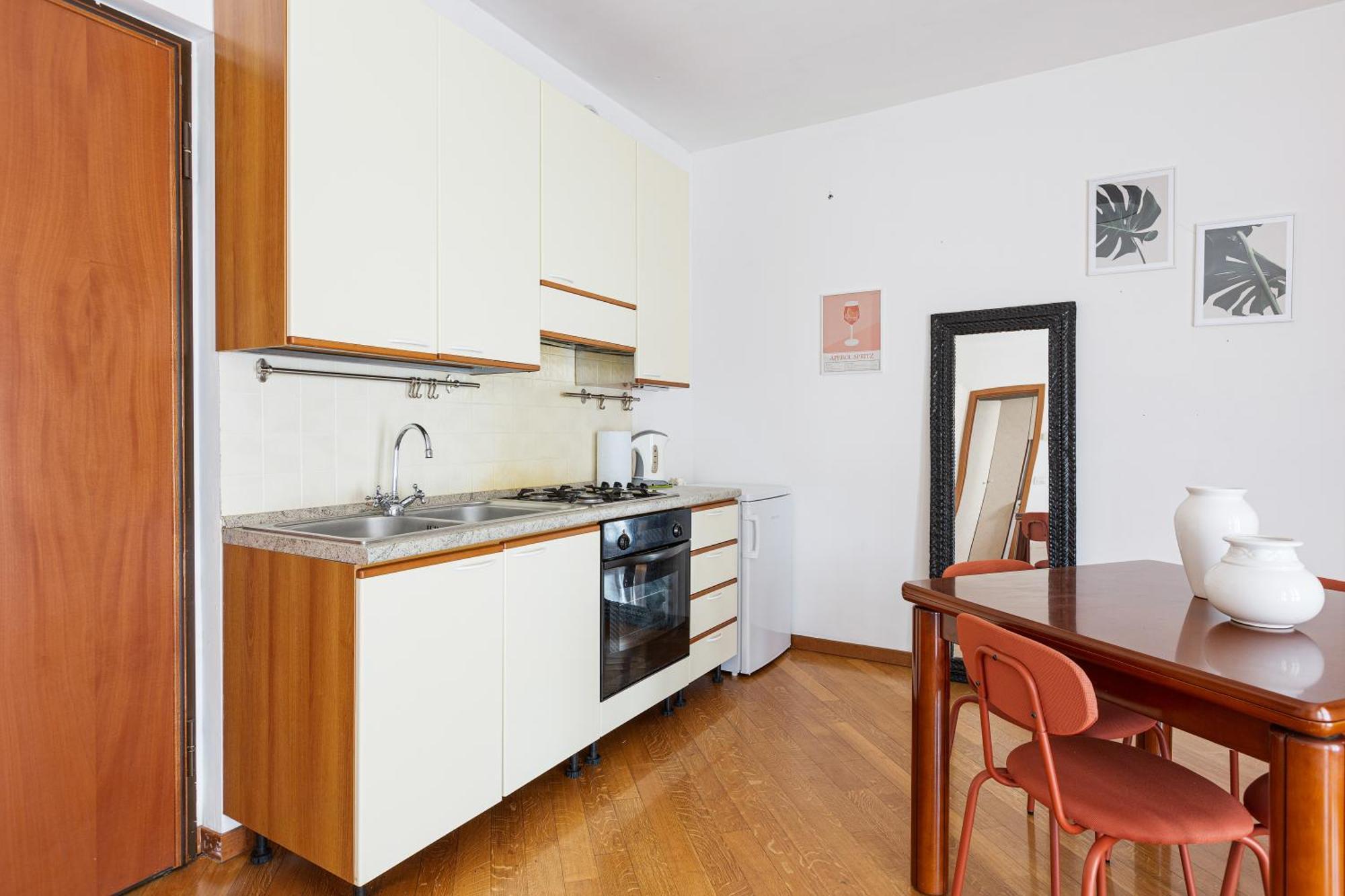 Cosy Studio With Balcony & Private Garage Milánó Kültér fotó