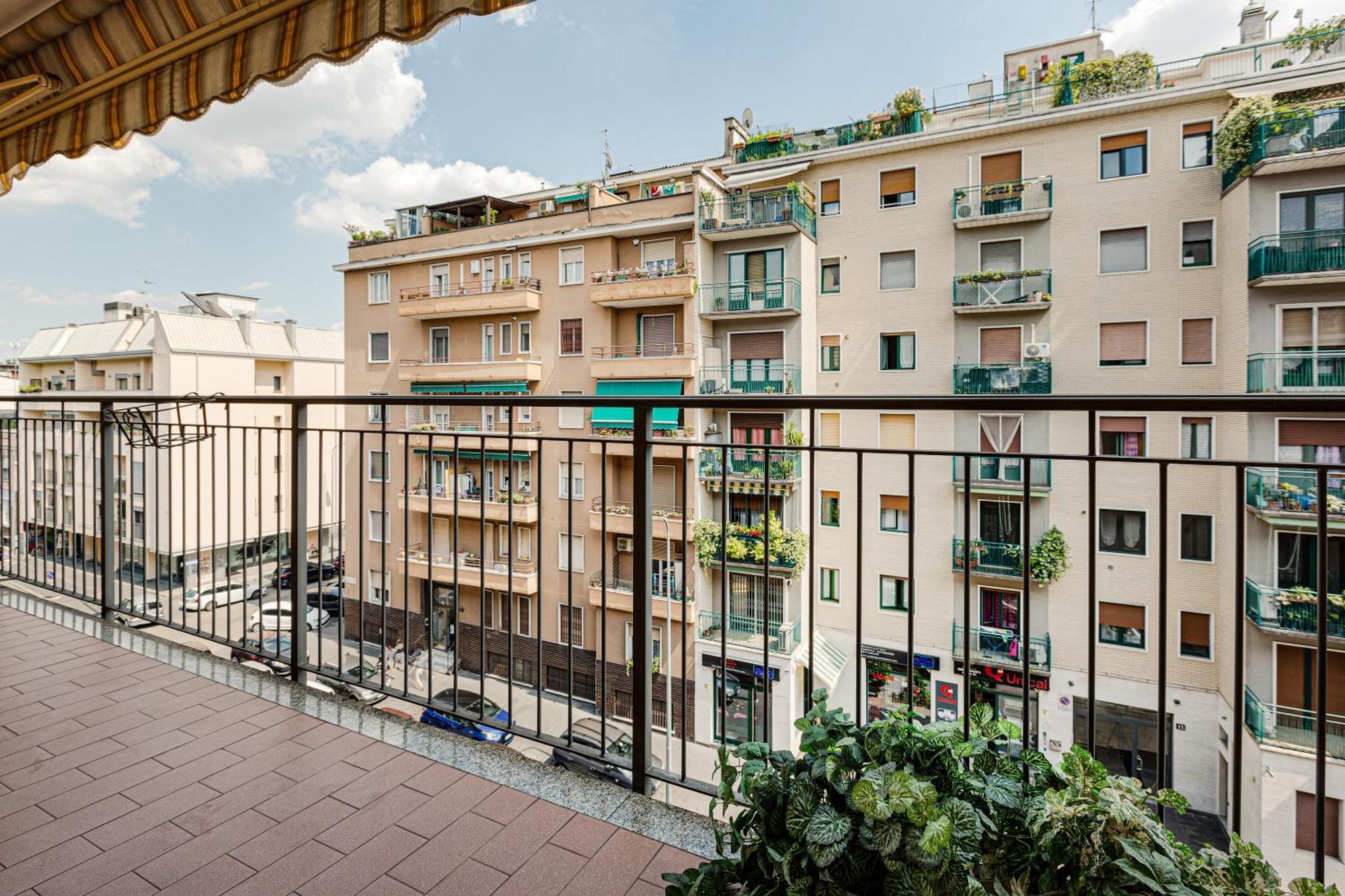 Cosy Studio With Balcony & Private Garage Milánó Kültér fotó